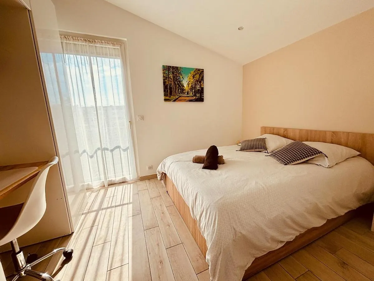 Villa Tropicannes Pool 5 Bedrooms Le Cannet Frankrike